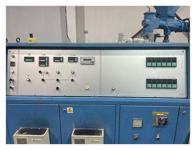Used AMUT TWIN SCREW EXTRUDER BA100 20/LD Ref.TX124