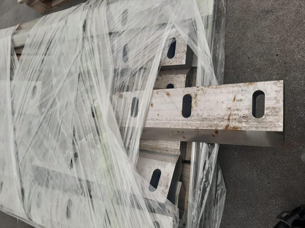 Refurbished 2005 PELLIZZOLI Heabìvy duty granulkator 1.500 mm (59") 132 kW