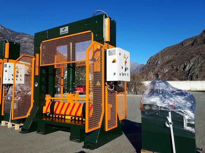 GUILLOTINE REEL SPLITTER 1.500x1.250 mm. 7,5 kw 25 T