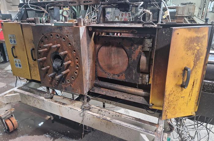 Used 2017 BD PLAST BDO 400 mm.diameter SEMI AUTOMATIC