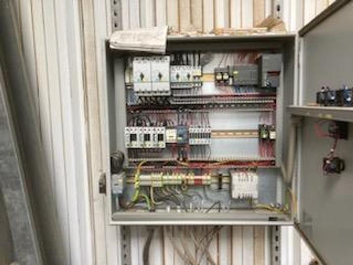 Used UNTHA SINGLE SHAFT USED SHREDDER 1400 mm. 60 kW