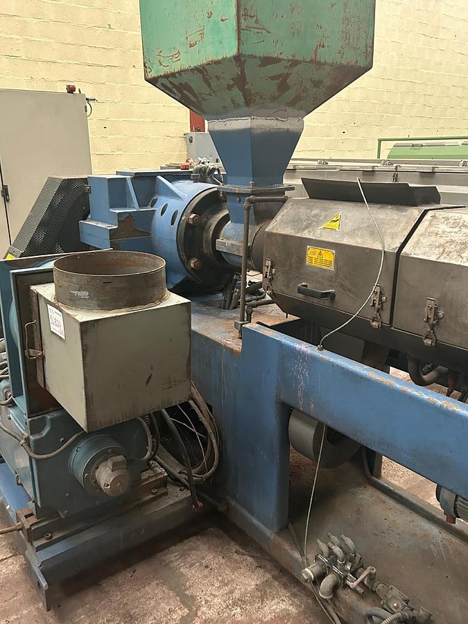 Used PREALPINA 105 mm. 40 L/D 1 degassing