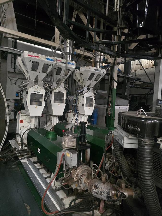 Used 2011 MACCHI 3-layers dw 2.350mm 800 kg/h