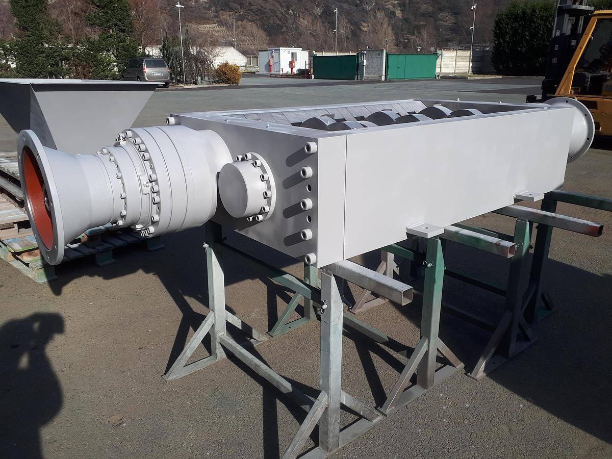 ALL PURPOSE, HEAVY DUTY 2-SHAFT SHREDDER 1.600 mm 220 kW