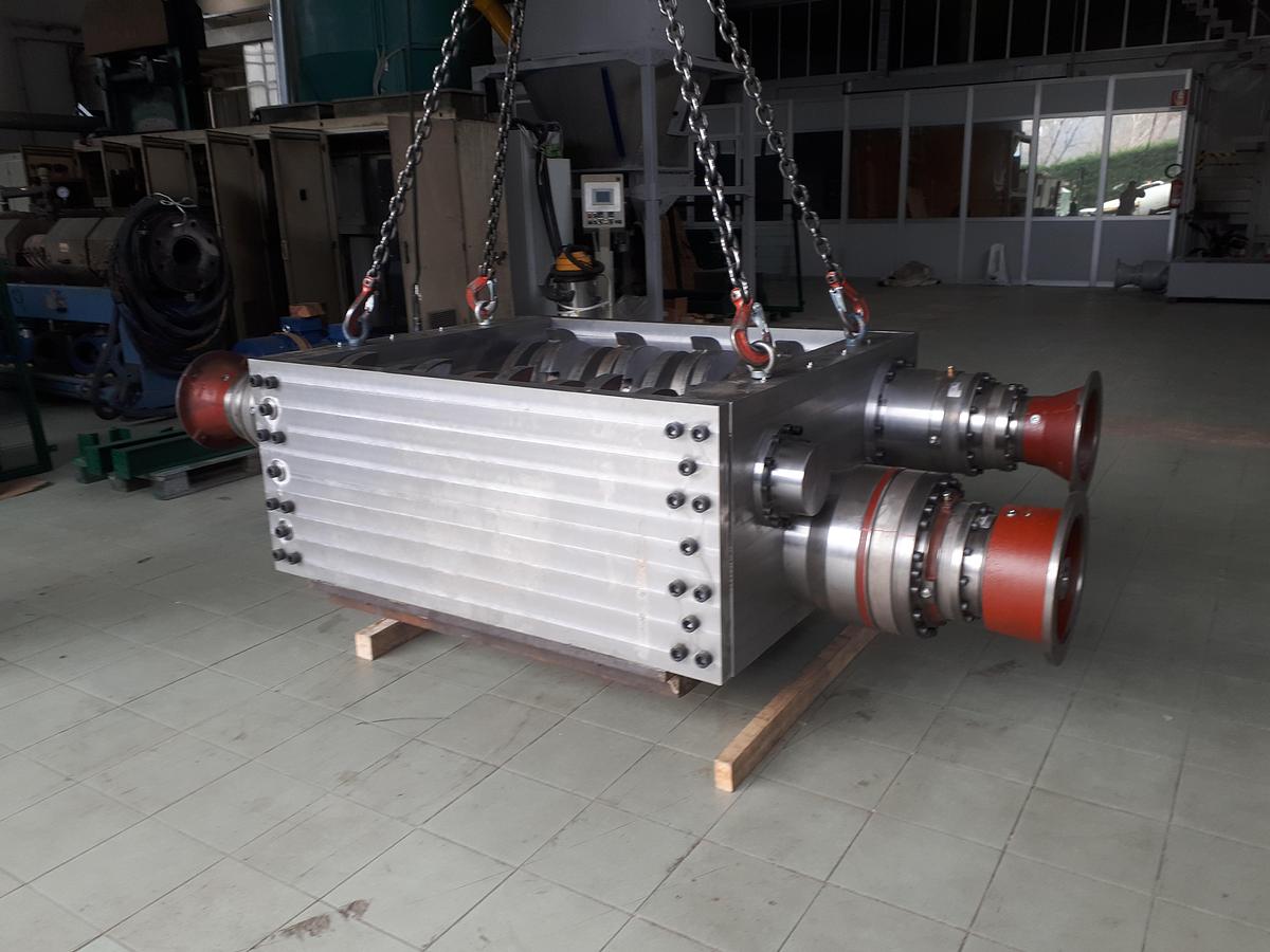 ALL PURPOSE STURDY SHREDDER 1.500 mm 2x45 + 2 x 22 kw