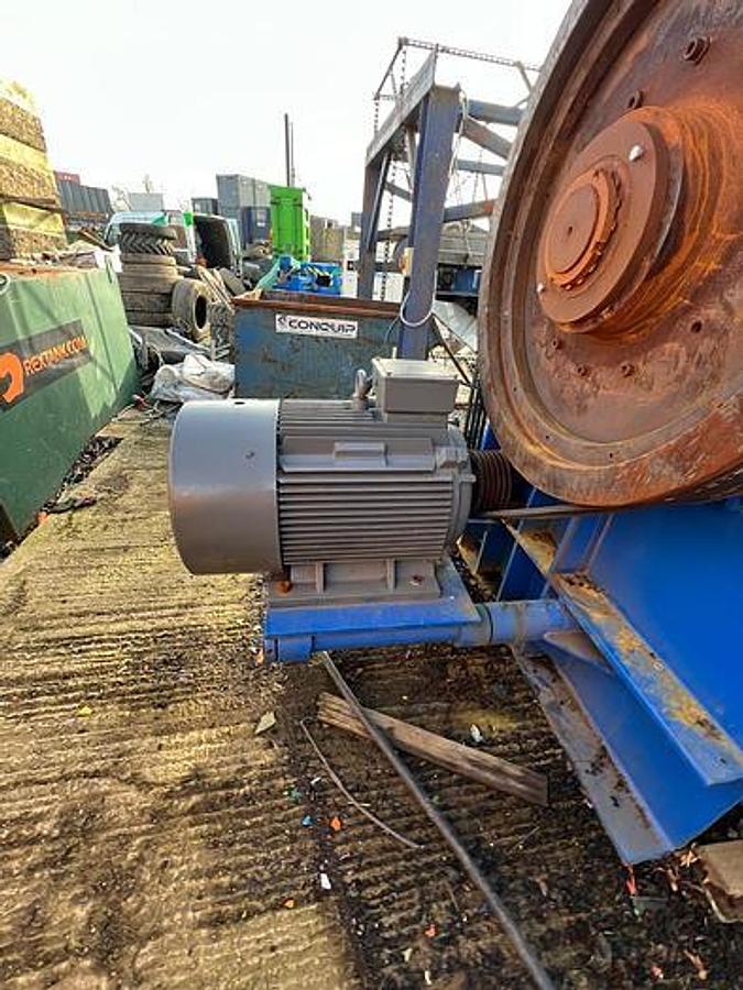 Used USED TYRE RECYCLING LINE MTB+ELDAN 1 Ton/h in 20 mm. (1st machine yields abt.10 T/h in chopped size)