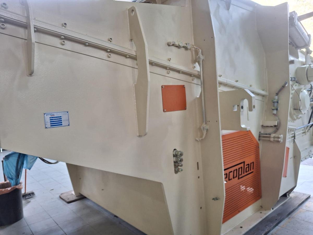 Refurbished vecoplan vaz 2500 HiTorque MNF-T 247 kw or 203 kw drive top ram reconditioned - Atex