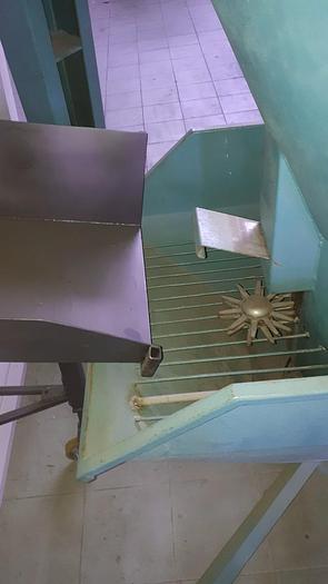 FEEDING SLIDE for vertical mixers