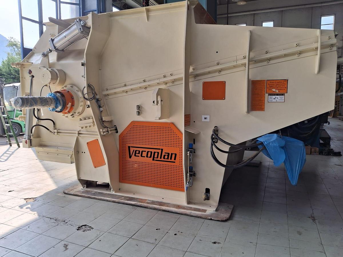 Refurbished vecoplan vaz 2500 HiTorque MNF-T 247 kw or 203 kw drive top ram reconditioned - Atex