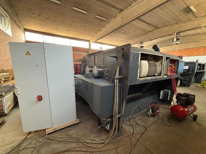 Refurbished 2001 VECOPLAN TWIN SHAFT SHREDDER 220 KW VNZ 3000 double-rotor shredder