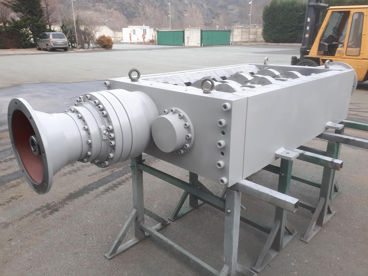 ALL PURPOSE, HEAVY DUTY 2-SHAFT SHREDDER 1.600 mm 220 kW