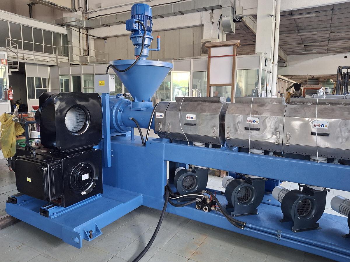 Refurbished extruder cdm prealpina,500 kg/h.+FIMIC ras400, pe,pp,pc,ps,abs , fully reconditioned,ready-to-go