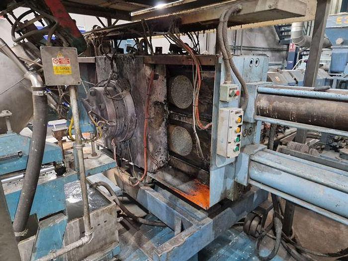 Used 1997 MARIS 2 X 92 mm. 40 L/D 2 degasing pumps