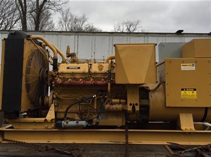 Used 1990 Caterpillar Generator Model SR4 800 KW