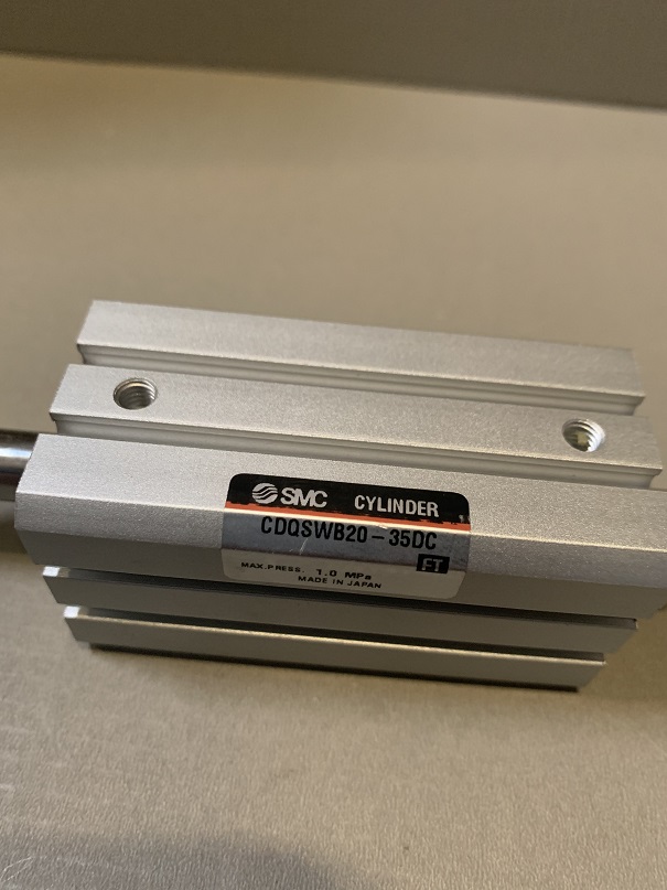 Used SMC Cylinder CDQSWB20-35DC