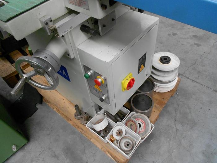 D'occasion Vlakslijpmachine alpha M618A