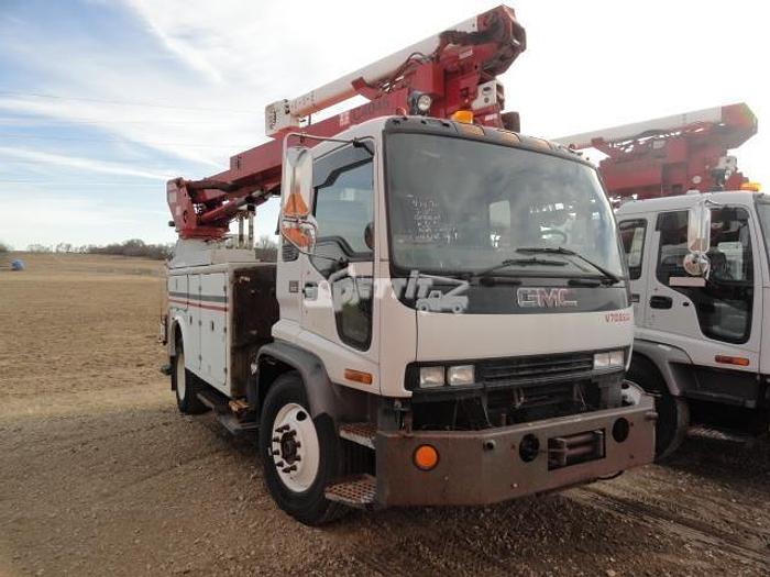 Used 2000 GMC T7500