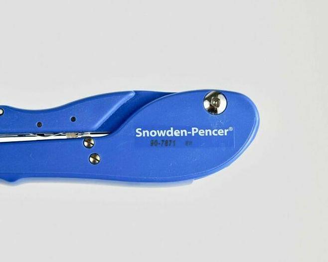 Used SNOWDEN-PENCER 90-7871 Laparoscopic Diamond Jaw Grasping Forceps