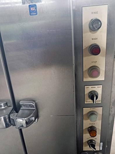 Used LVO HIGH VOLUME PAN & RACK WASHER - GAS