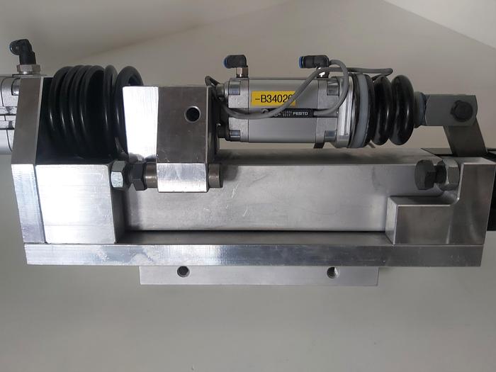 Gebraucht Zustellzylinder und Klemmung, Hub 125mm K1, Festo gebraucht-Top