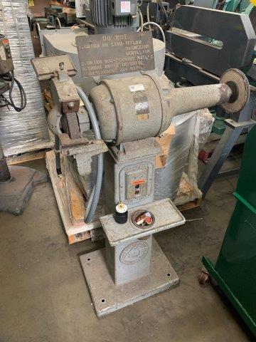 Used QUEEN CITY HIGH SPEED BUFFER GRINDER 1 HP, 8" WHEEL Our stock number: 5590