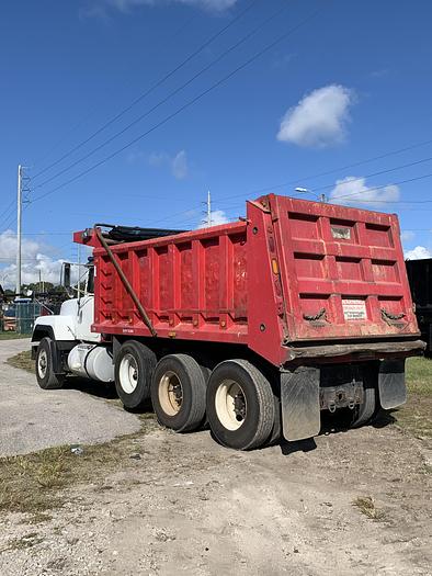 Used 2000 Mack RD 688S Tri Axle Dump Truck 