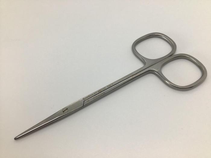 Used Ophthalmic Scissor Dissecting and Strabismus Straight 115mm