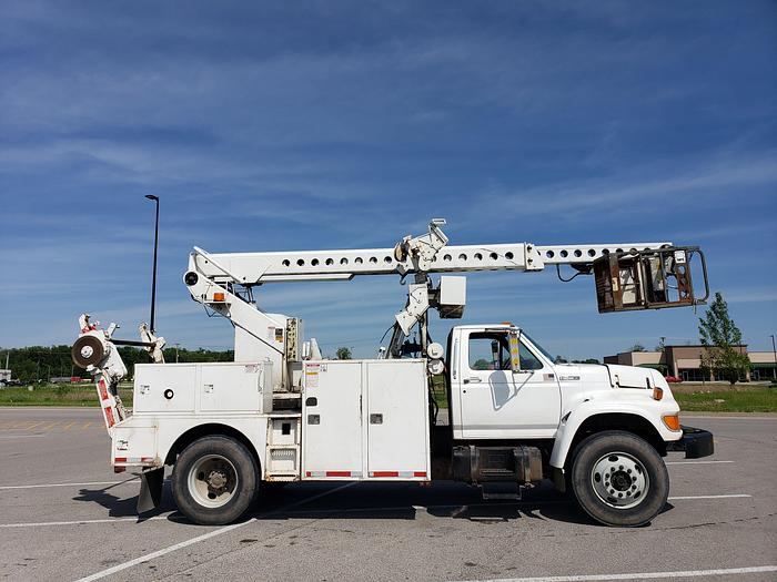 Used LOOK! 1996 Ford F800 T40D Cable Placer Bucket Truck