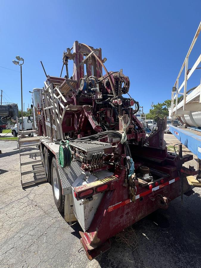 Used 2008 Kenworth Maverick Coil Tubing Unit Bobtail Coiling Unit