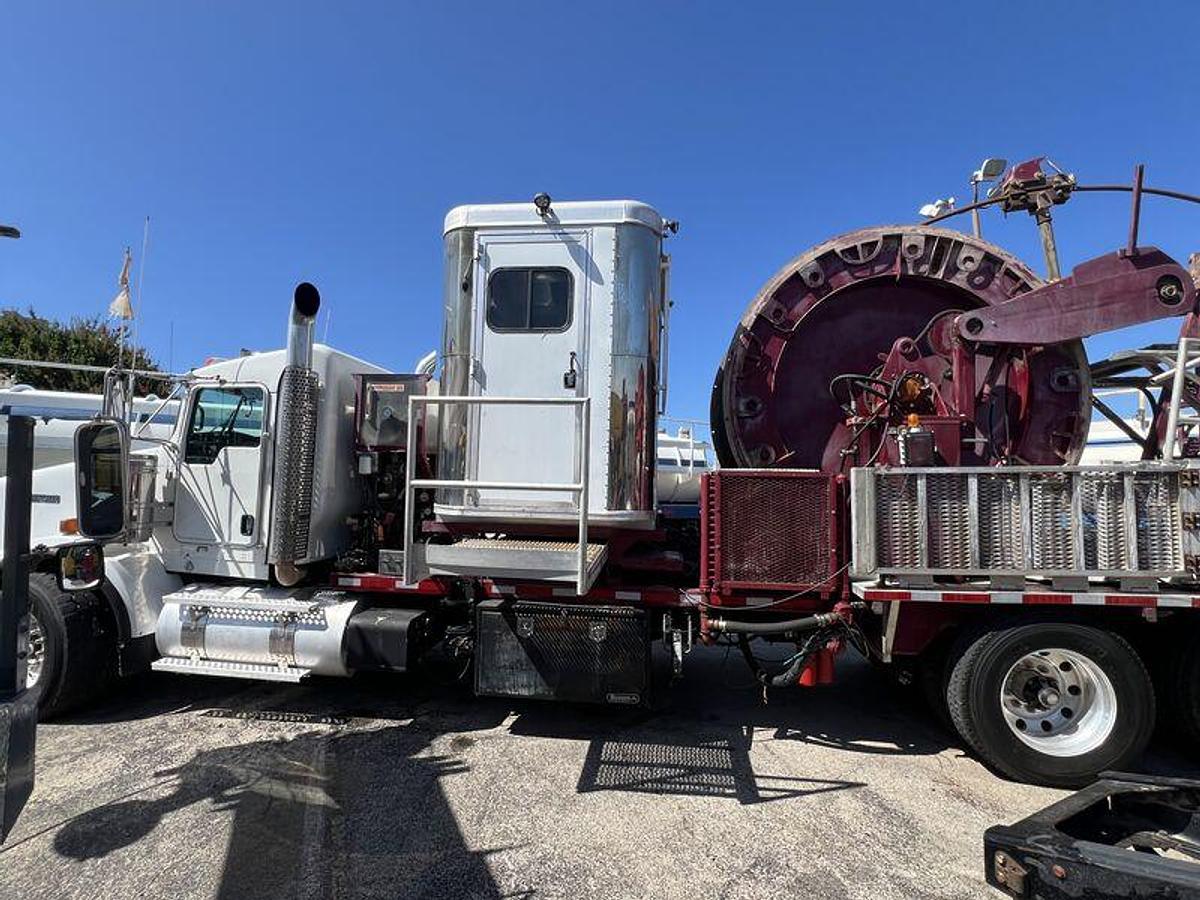 Used 2008 Kenworth Maverick Coil Tubing Unit Bobtail Coiling Unit