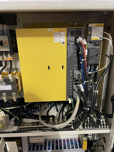 Used FUJI FS4-31 CNC GANG TOOL CNC LATHE WITH ROBOT LOADER