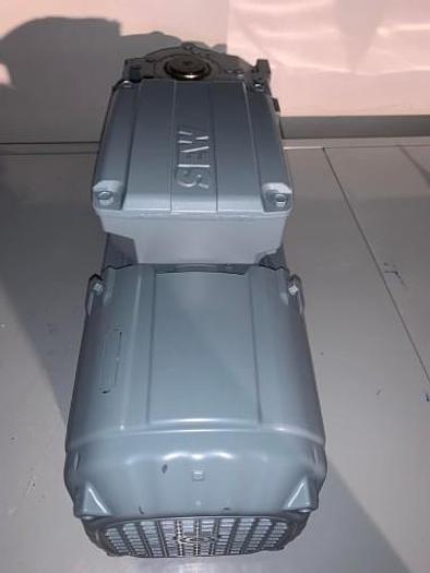 GEARMOTOR SEW EURODRIVE SA47 DRN80M4/BE1