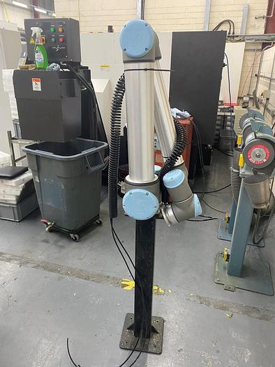 Used 2016 Universal Robots UR10 Cobot/Robot