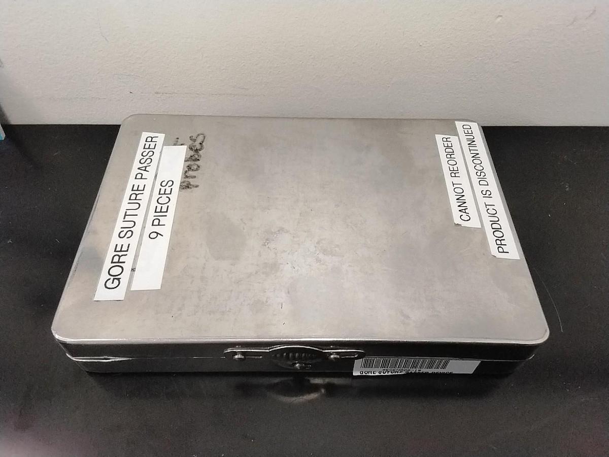 Used GORE 1GSP01 8 Piece Suture Passer Instrument Set W/Case