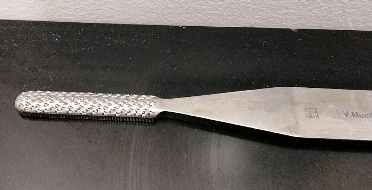 Used Von Mueller RH2010-003 Double-Ended Fomon Rasp 8-1/2" X 8mm