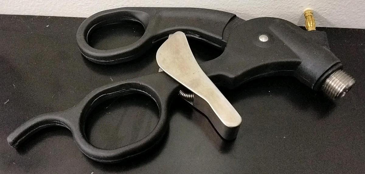 Used Von Mueller D17XAC Carbon Fiber Locking Handle