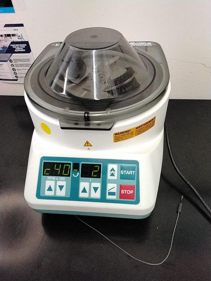 Used Hettich Zentrifugen EBA 20C 4500 RPM Centrifuge