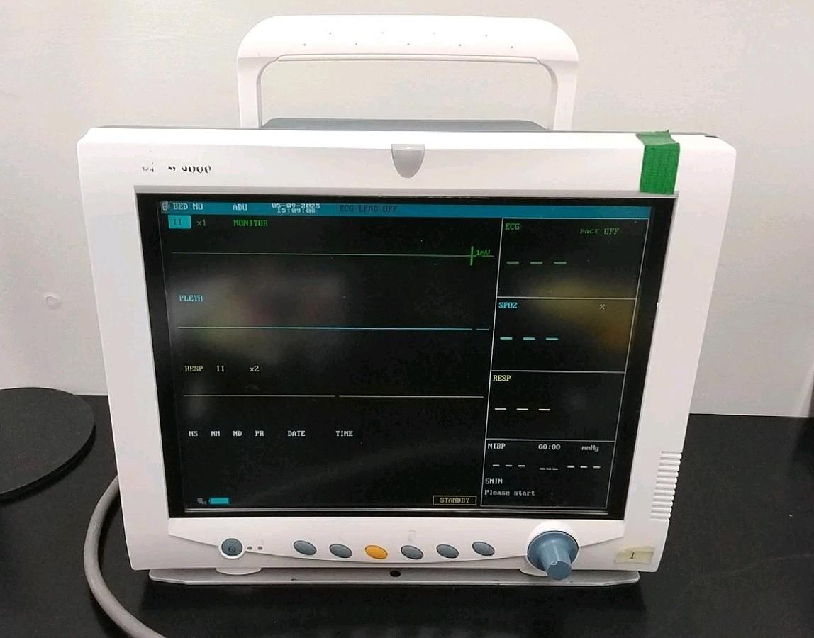 Used Mindray PM-9000 Patient Monitor