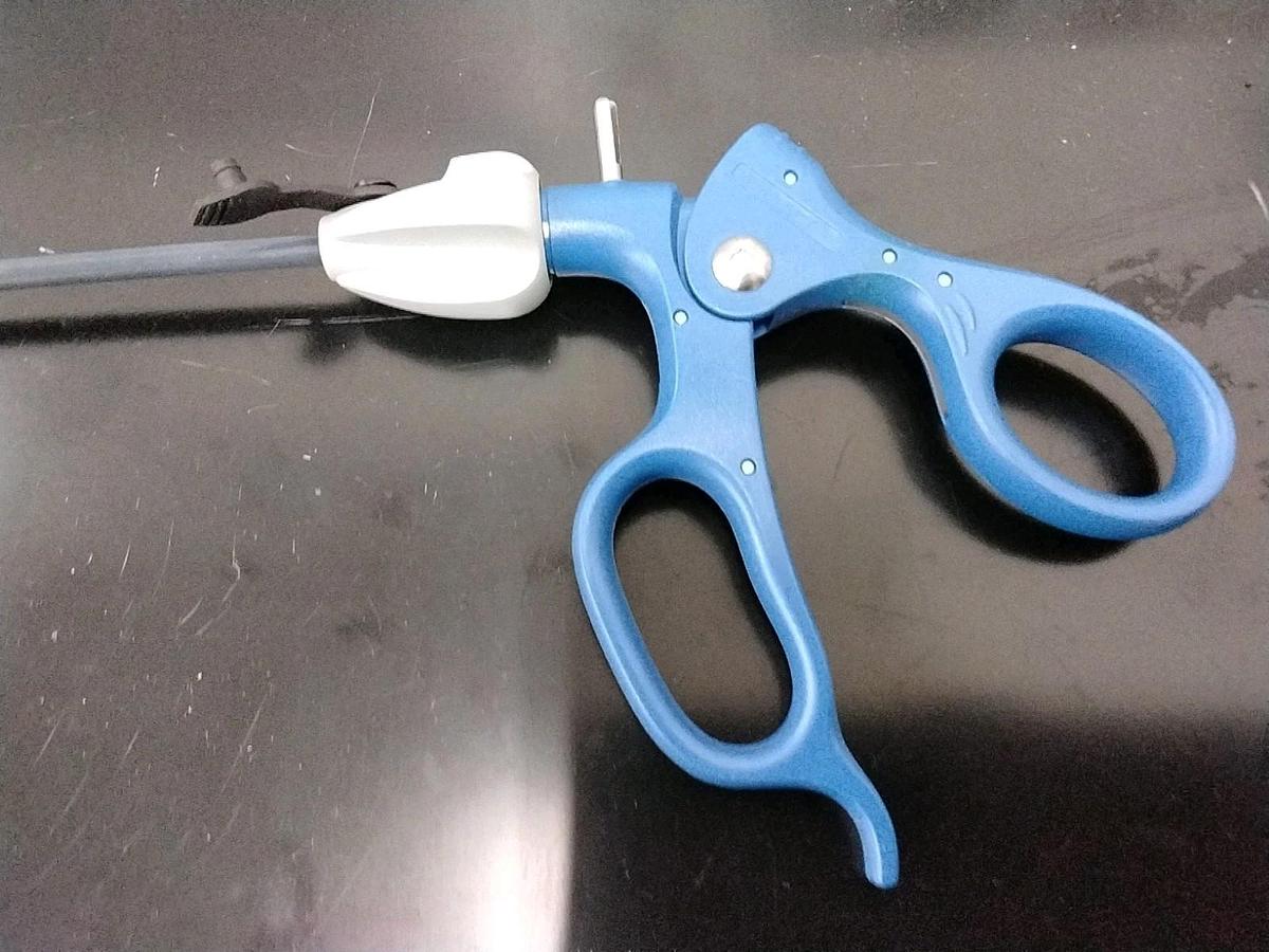 Used Snowden Pencer 90-6363 Duckbill Dissector Instrument 5mm x 36cm