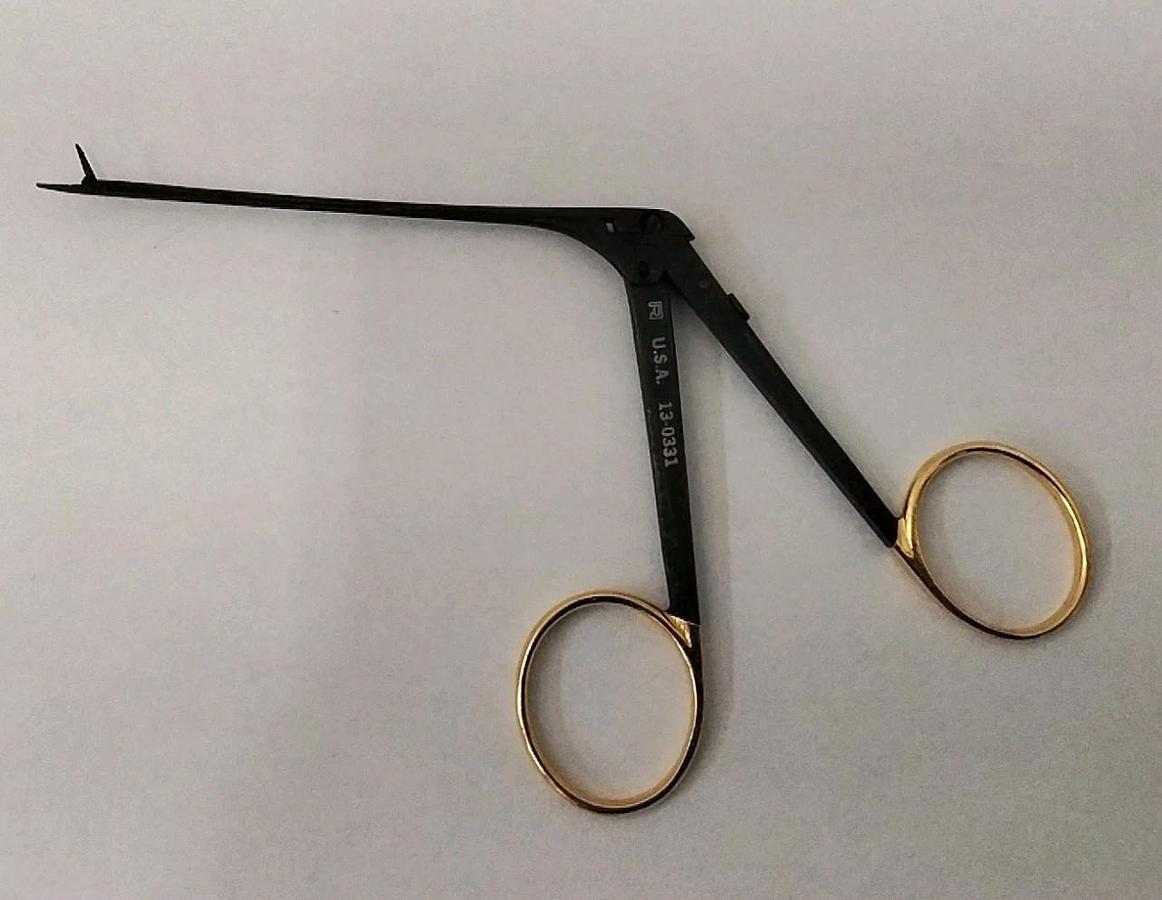 Used Richards 13-0331 GOLD and BLACK Gator Forceps, Straight, Serrated, 4.5mm