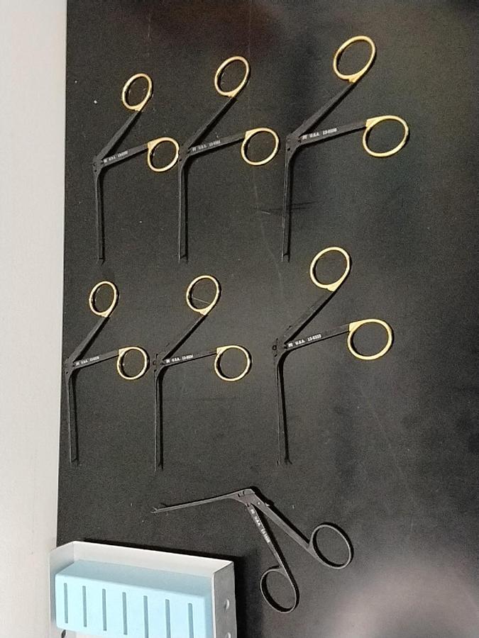 Used Richards Set of 7 Pcs Up, Down, STR Orthopedic Instrument Set Gold & Black