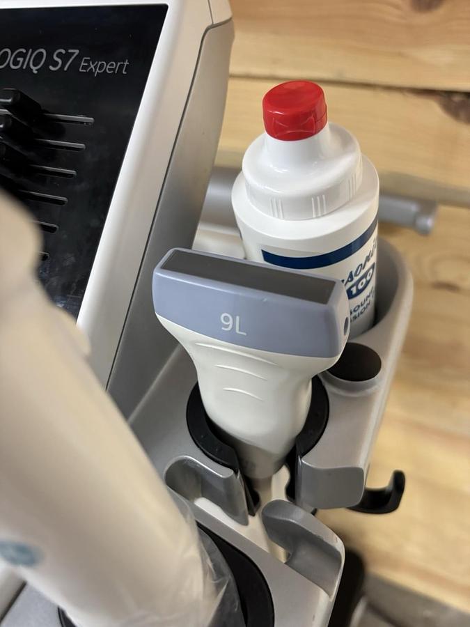 Used GE Logiq S7 Expert Ultrasound System W SW: R3 And Probes 2018