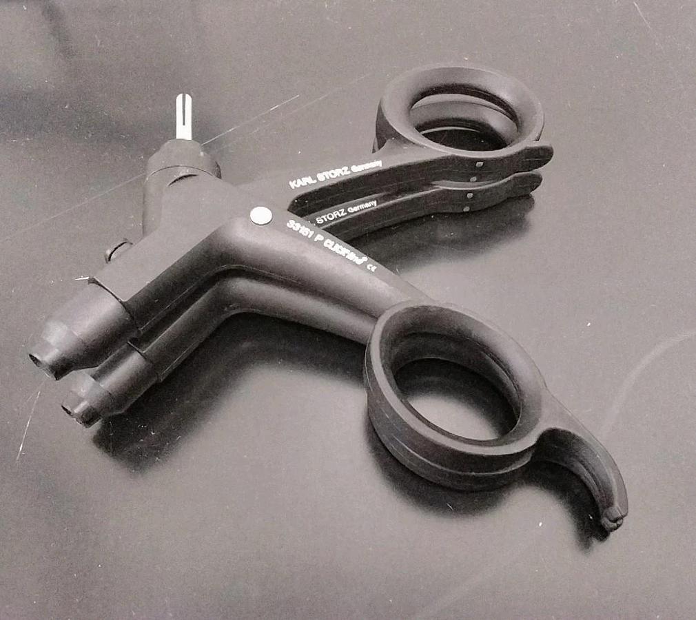 Used Karl Storz Surgical ClickLine Handle, 33151
