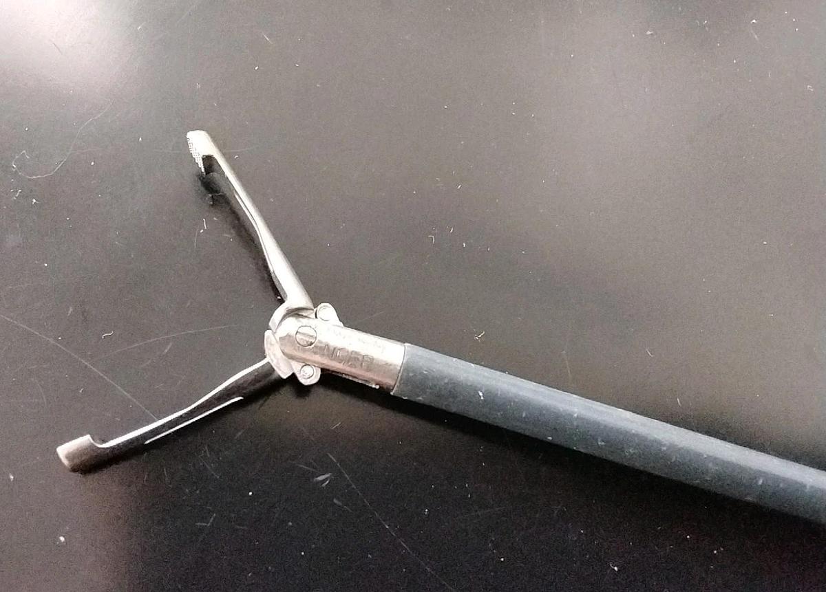 Used Snowden-Pencer L02949 Grasper