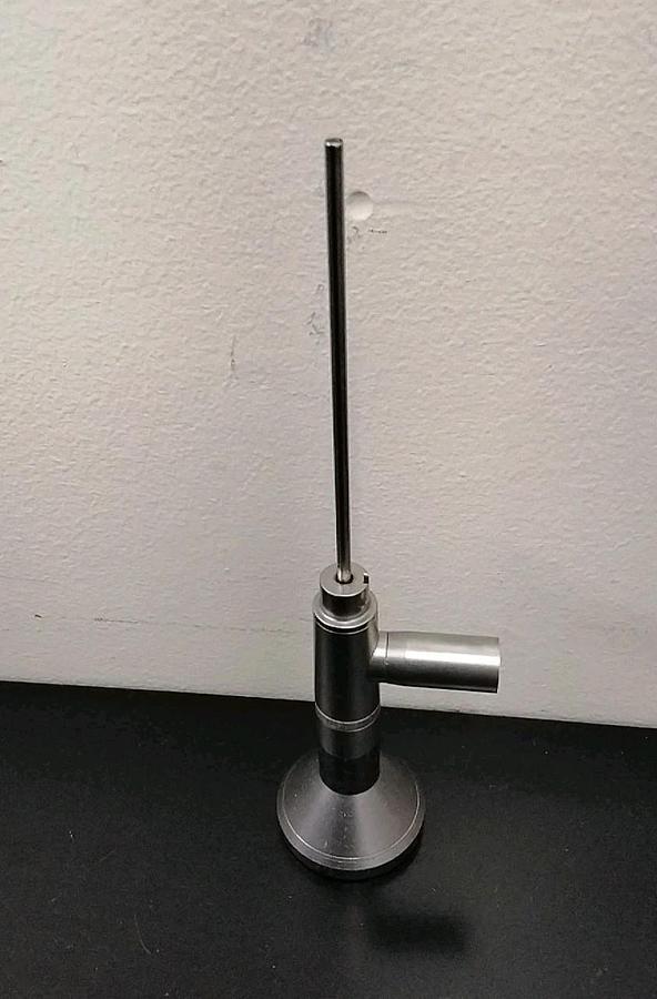 Used Stryker 342-11 2.3mm x 0° x 8cm Small Joint J-Lock Arthroscope Arthroscopy