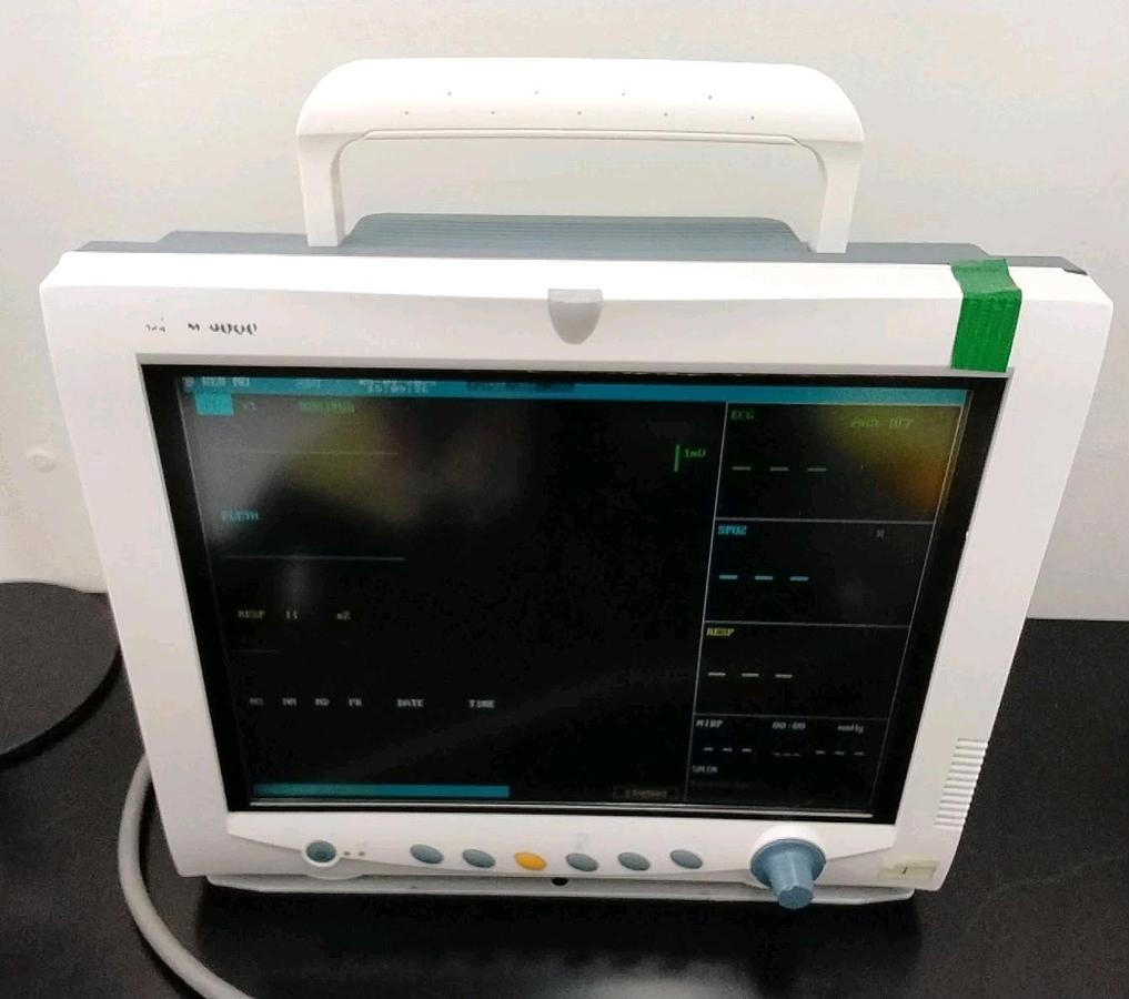 Used Mindray PM-9000 Patient Monitor