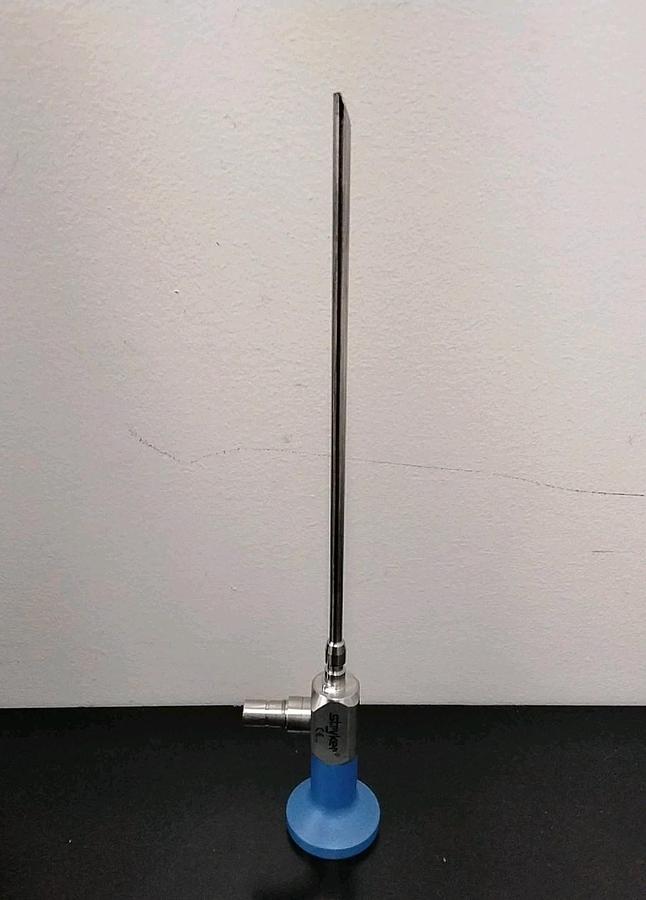 Used Stryker REF 502-477-071, 4mm 70 degree Arthroscope W/Protective Case