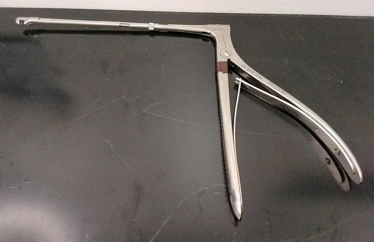 Used Invotec 34-1530 Grasper
