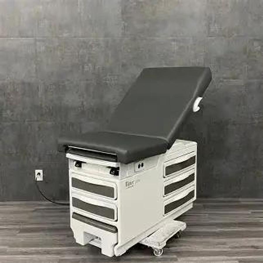 Used Midmark Ritter 204 Examination Table