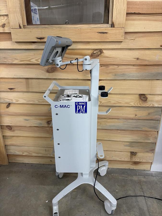 Used Karl Storz C-Mac 8403 ZX Monitor Video With Mac 3-4 Blades And Video Processor